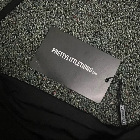 PRETTYLITTLETHING Black Slinky Halter-neck Cowl Neck Bodycon Mini Dress size 8 - Picture 10 of 16